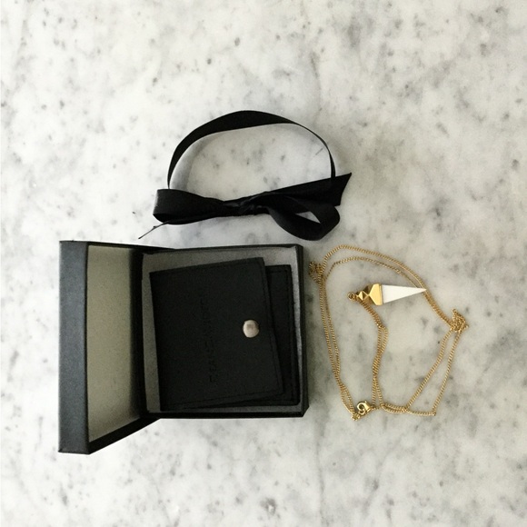 Dean Davidson White Agate Ingot Stone Pendant, 32” chain - Picture 3 of 5